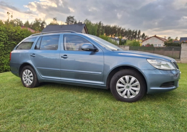 Skoda Octavia cena 19900 przebieg: 218000, rok produkcji 2011 z Nowa Ruda małe 407